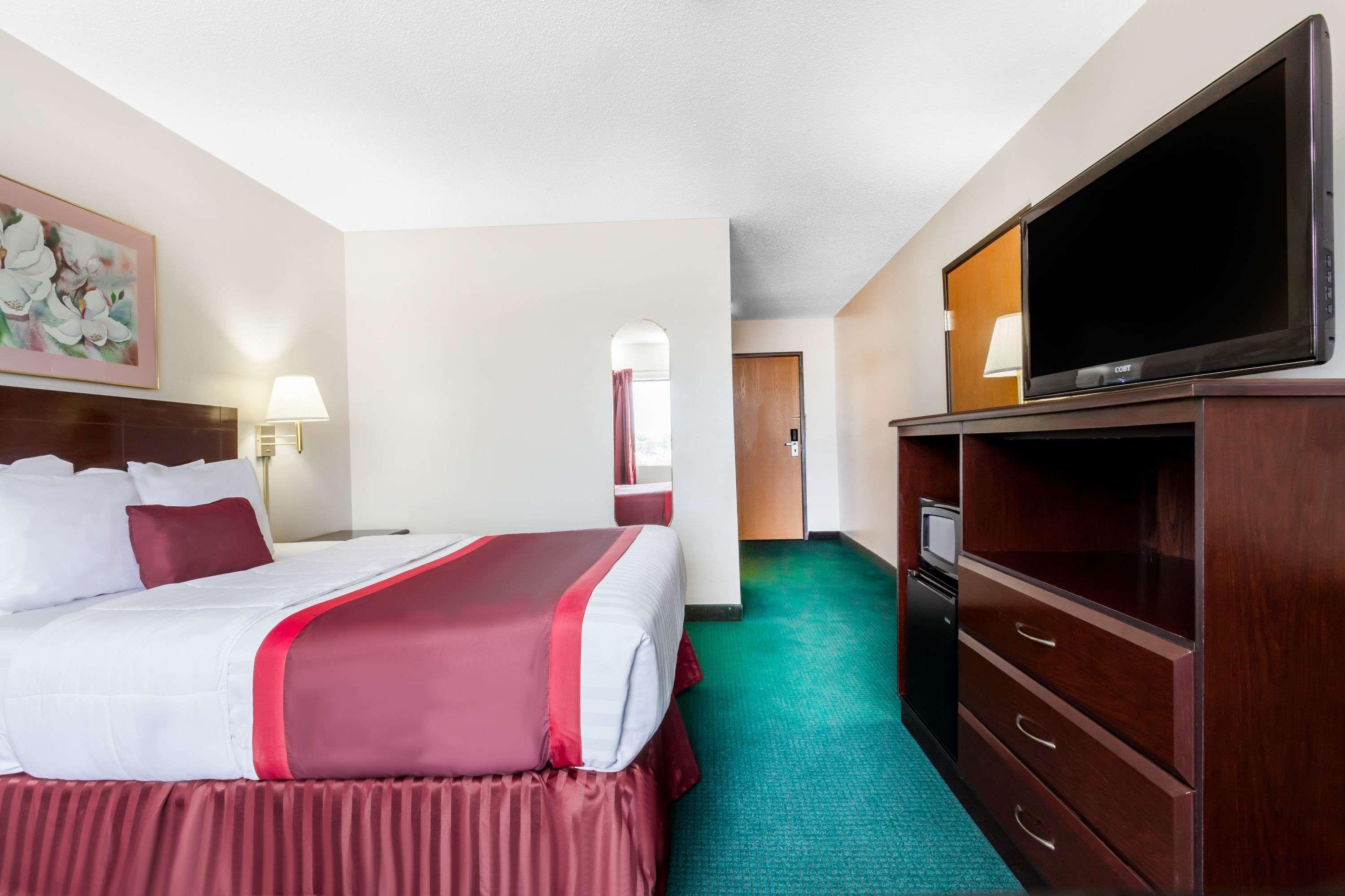 Ramada By Wyndham Tell City מראה חיצוני תמונה
