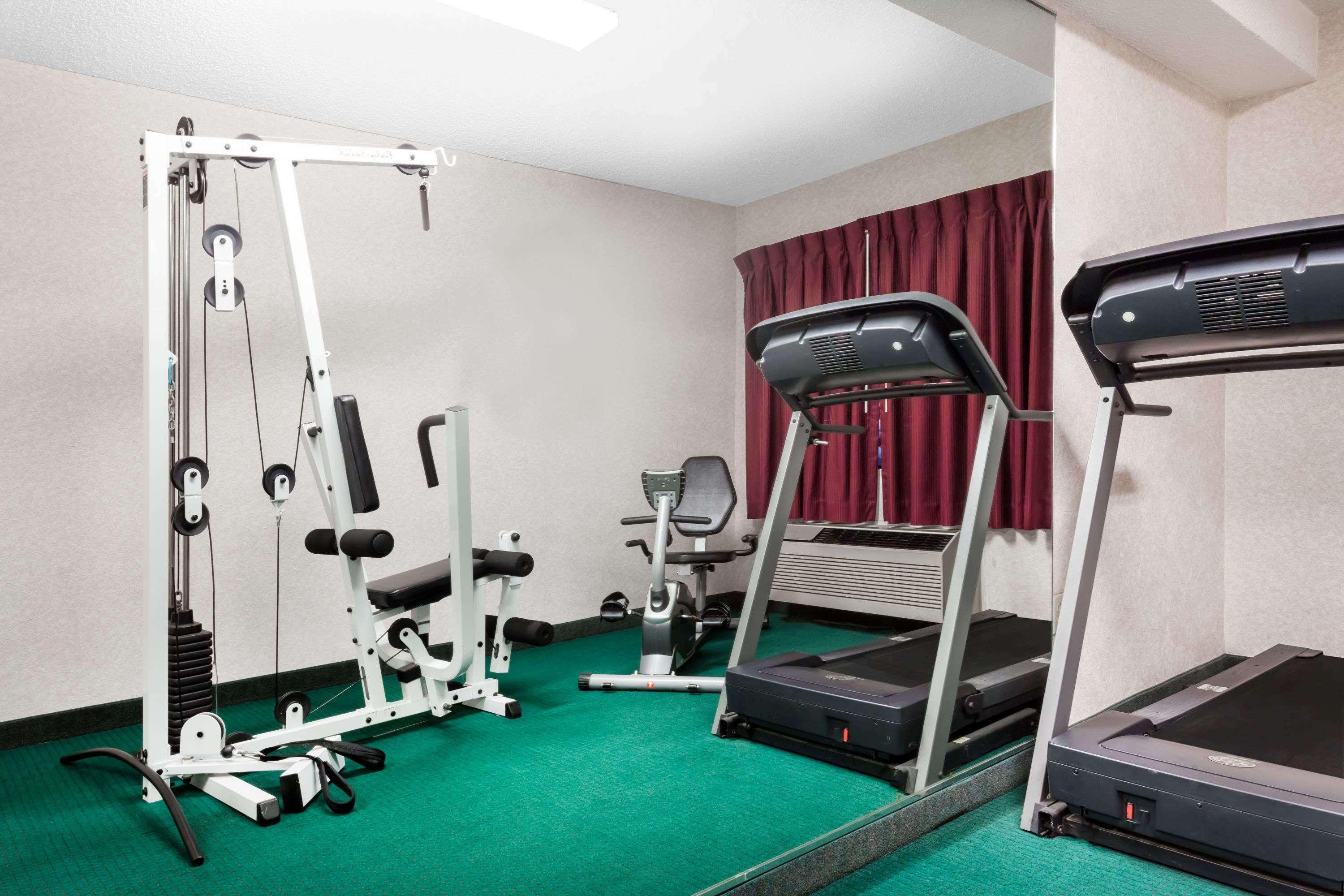 Ramada By Wyndham Tell City מראה חיצוני תמונה