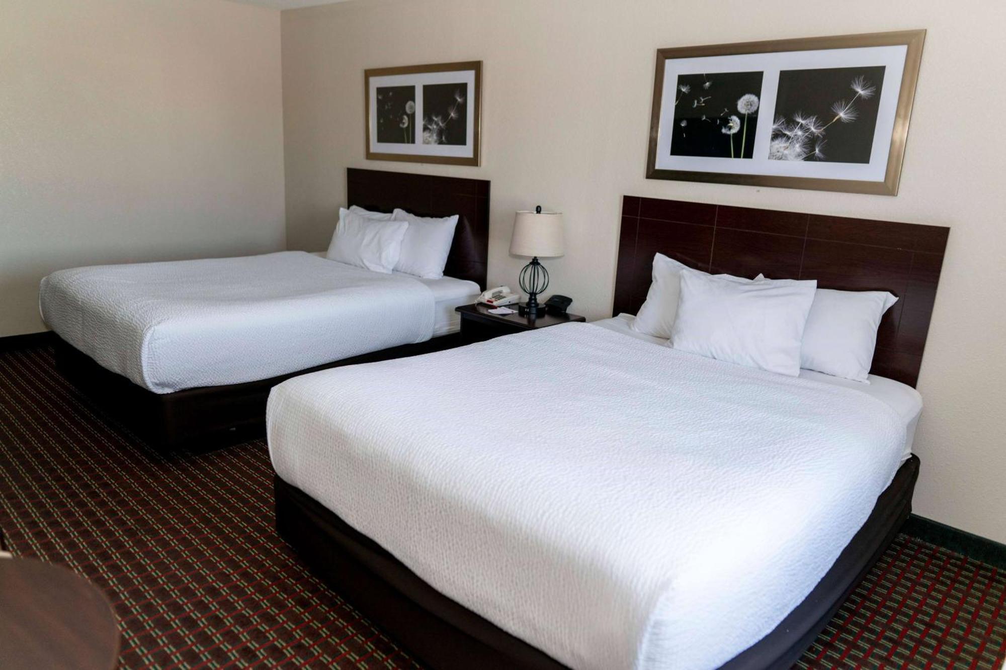 Ramada By Wyndham Tell City מראה חיצוני תמונה