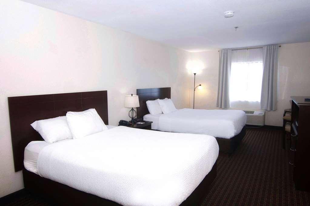 Ramada By Wyndham Tell City חדר תמונה